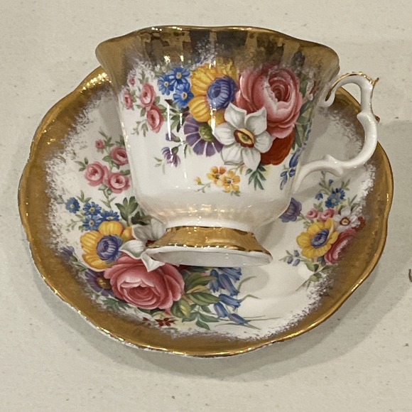 Royal Albert Other - Vintage royal albert gold crest bone China England cabbage rose tea cup Saucer